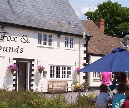 The Fox & Hounds Hotel Faringdon Bagian luar foto