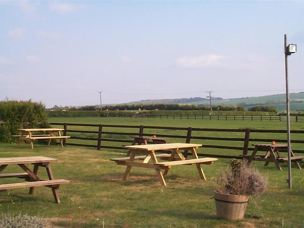 The Fox & Hounds Hotel Faringdon Bagian luar foto